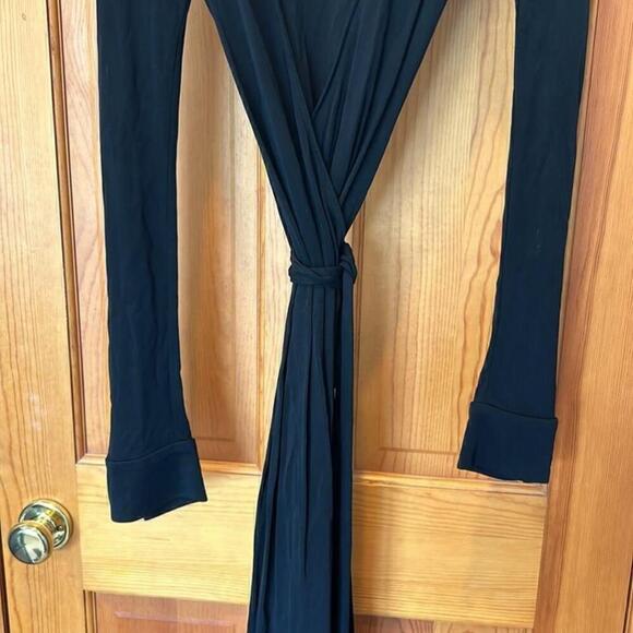 Diane Von Furstenberg Black V Neck Long Sleeve Wrap Maxi Dress Size 0 - Picture 5 of 9